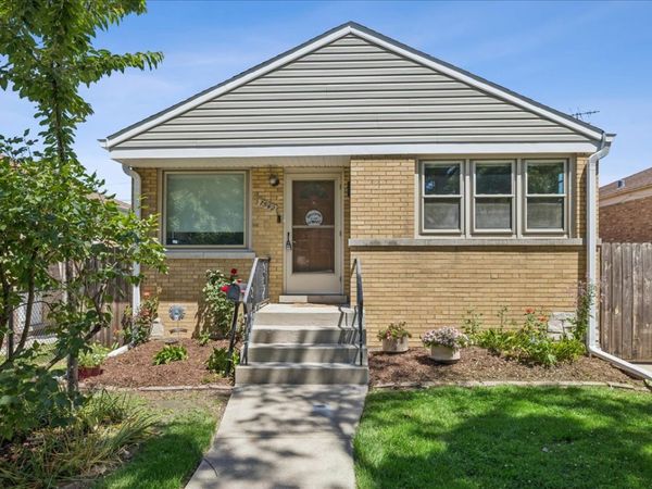 7542 W Bryn Mawr Avenue , Chicago, IL 60631
