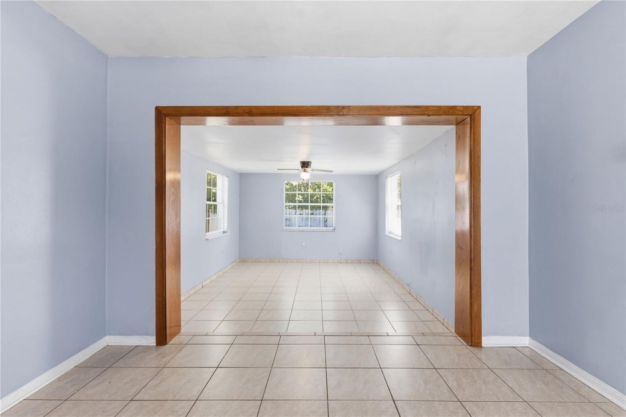 998 W 68th Street, Hialeah, FL 33014 Photo