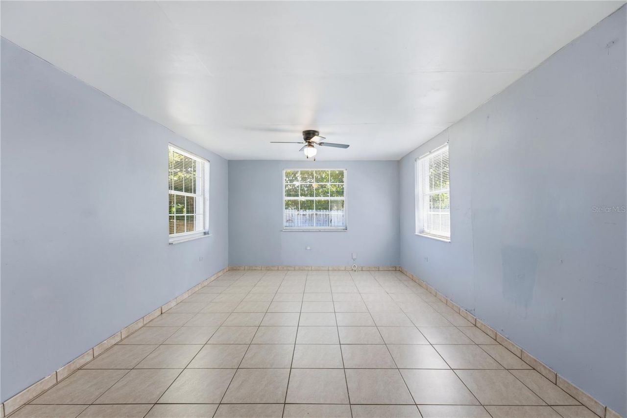 998 W 68th Street, Hialeah, FL 33014 Photo