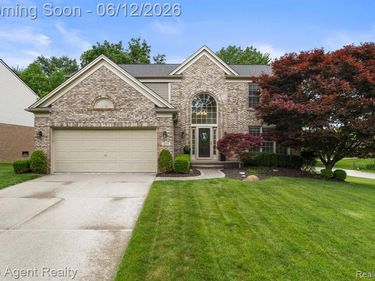 1570 Sugar Maple Way, West Bloomfield Twp, MI 48324