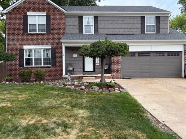 38798 Covington Drive , Wayne, MI 48184