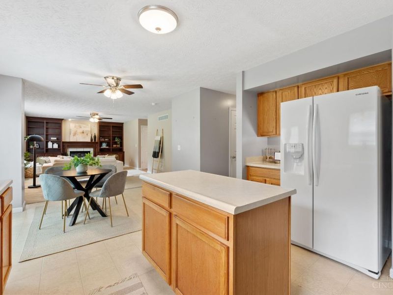 5902 Pepperridge Court, Hamilton Twp, OH 45039 Photo 11