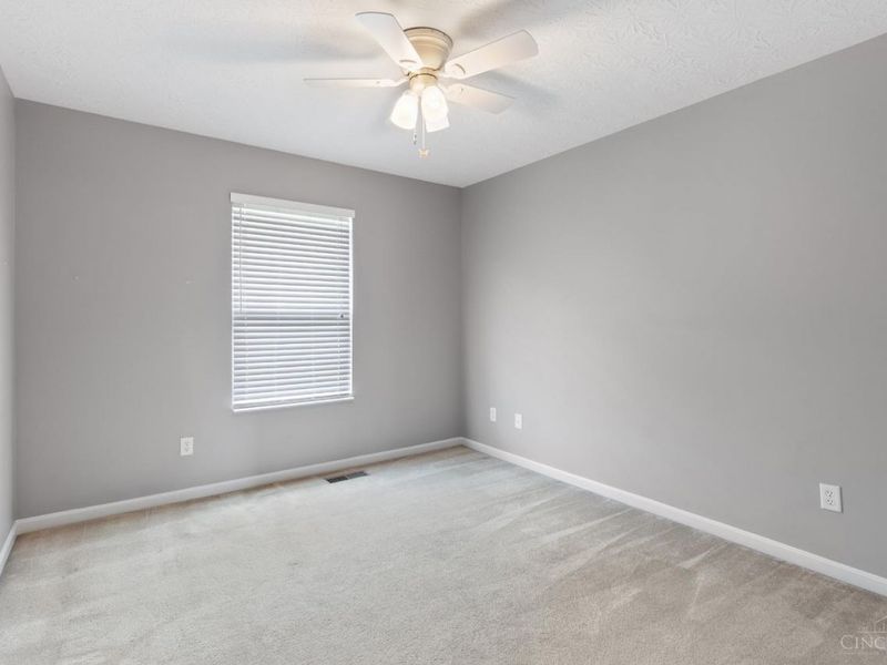 5902 Pepperridge Court, Hamilton Twp, OH 45039 Photo 25