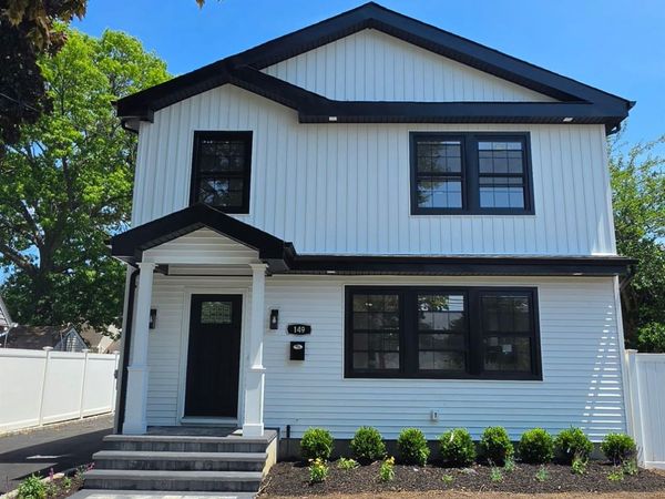 149 Fendale Street, Franklin Square, NY 11010