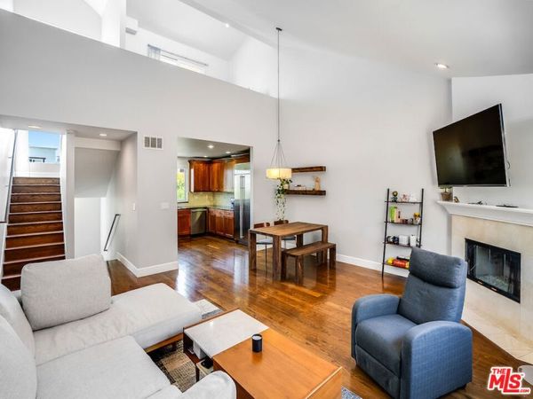 3971 Moore St, Unit 104, Los Angeles, CA 90066