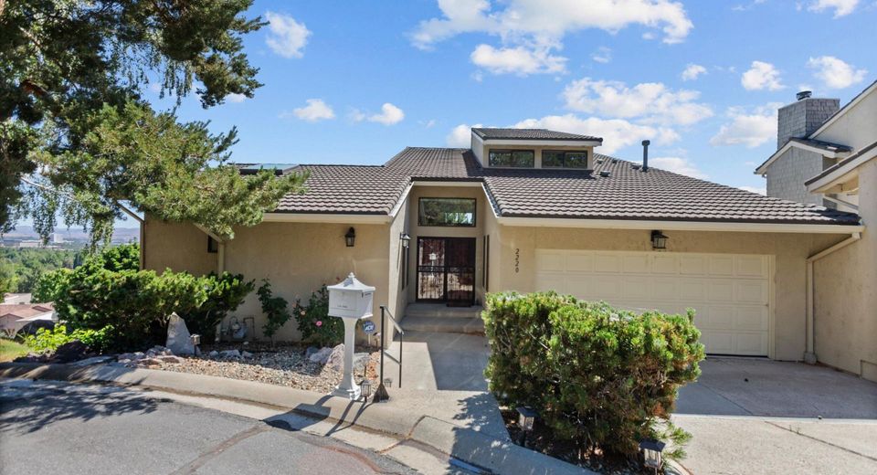 2220 Stone Mountain Circle, Reno, NV 89519 Photo