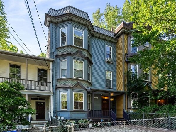 281 Chestnut Ave, Unit 1, Boston, MA 02130