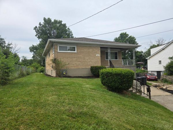 2625 W Galbraith Road, Colerain Twp, OH 45239