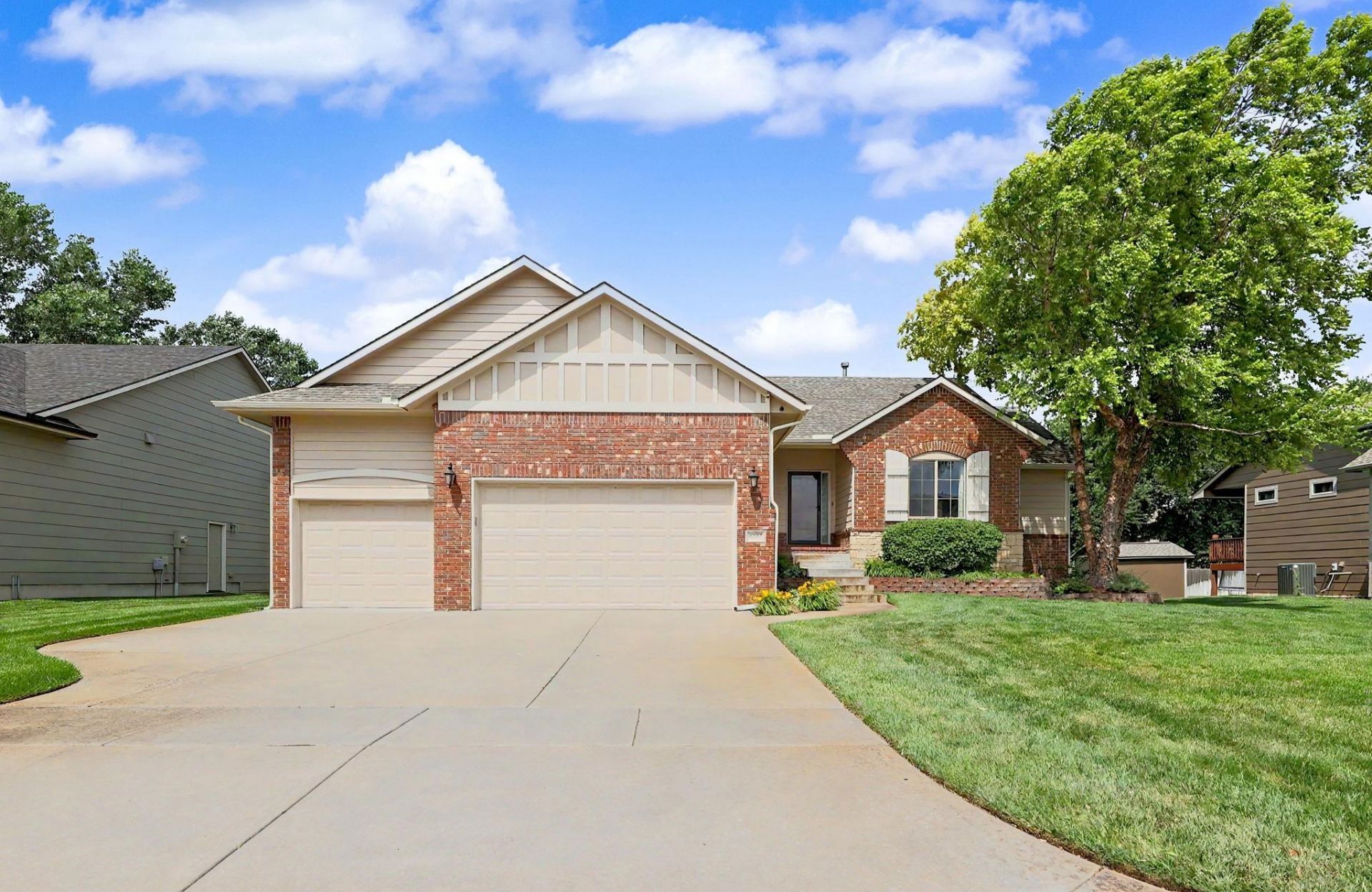 4403 N Cimarron St, Wichita, KS 67205 Main Photo