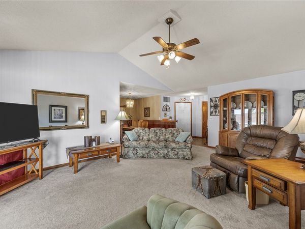 4545 Westchester Drive NE, Unit C, Cedar Rapids, IA 52402