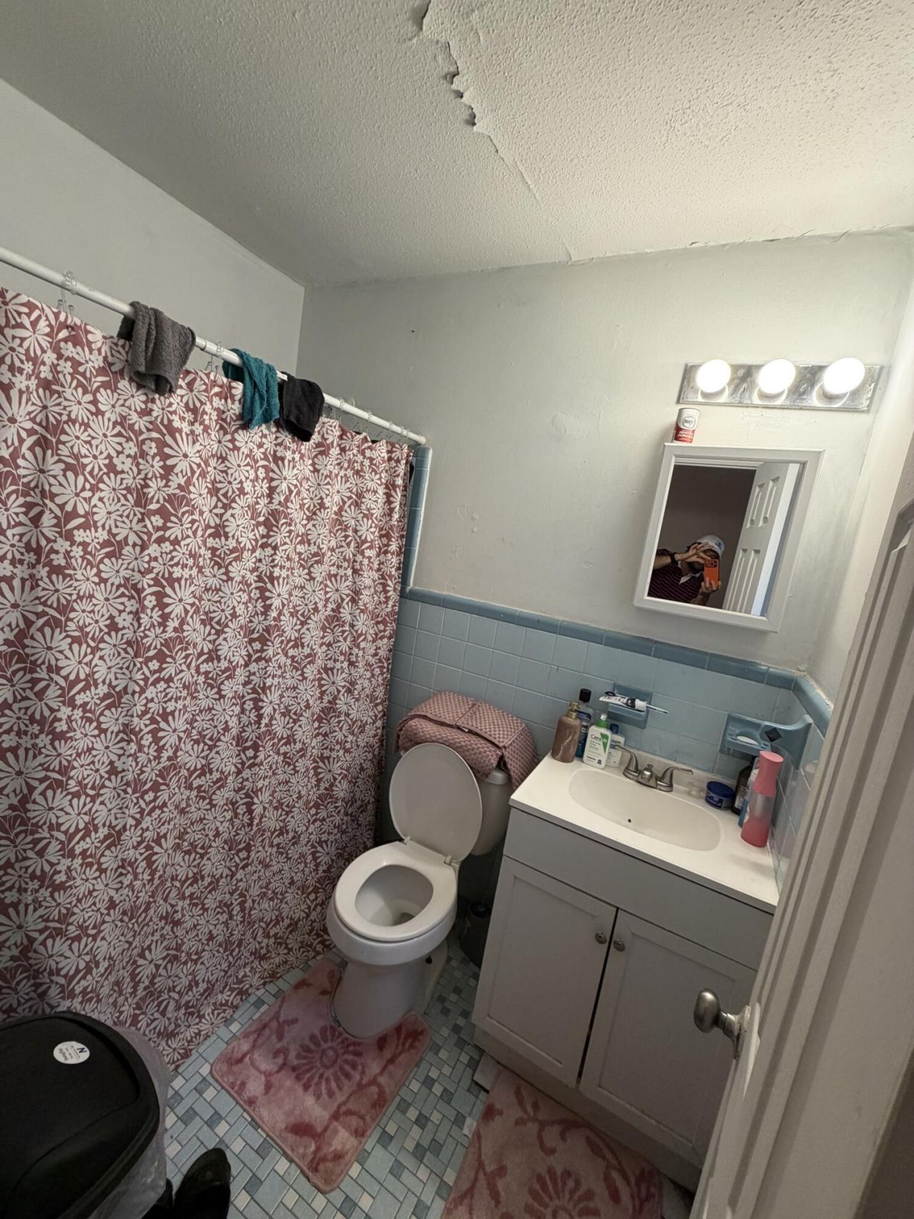 1823 Leland Street Photo 5