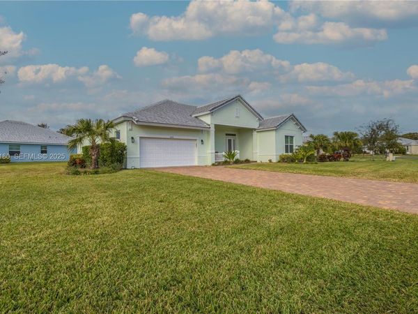 6555 Barbados Court, Vero Beach, FL 32967
