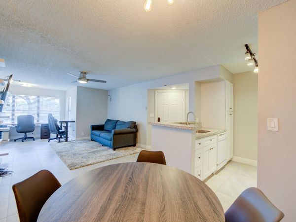 2900 S University Drive, Unit 9104, Davie, FL 33328