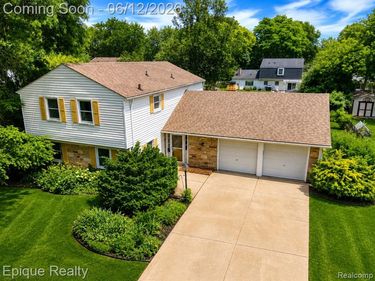 4856 Danbury Drive, Troy, MI 48085