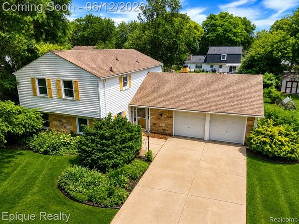 4856 Danbury Drive, Troy, MI 48085