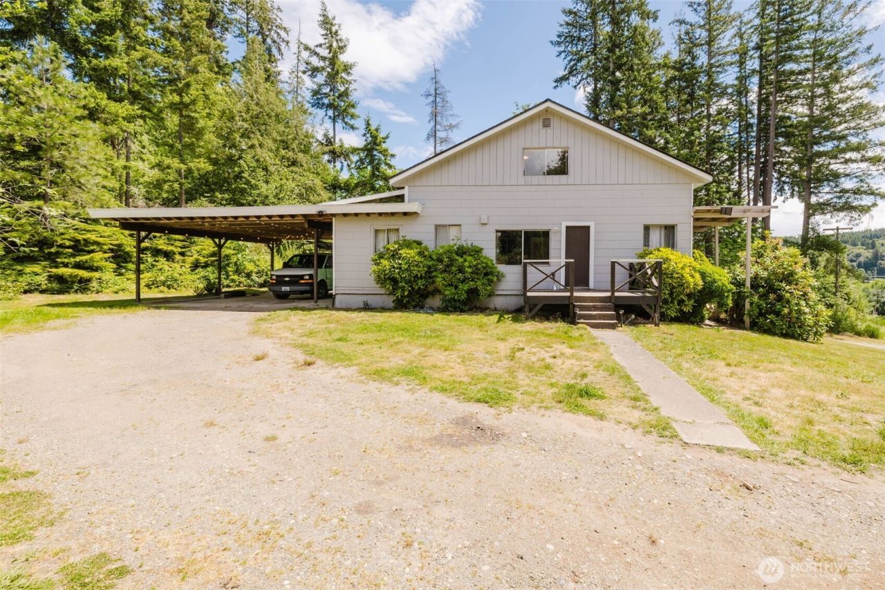 3190 Bartolatz Road W, Bremerton, WA 98312