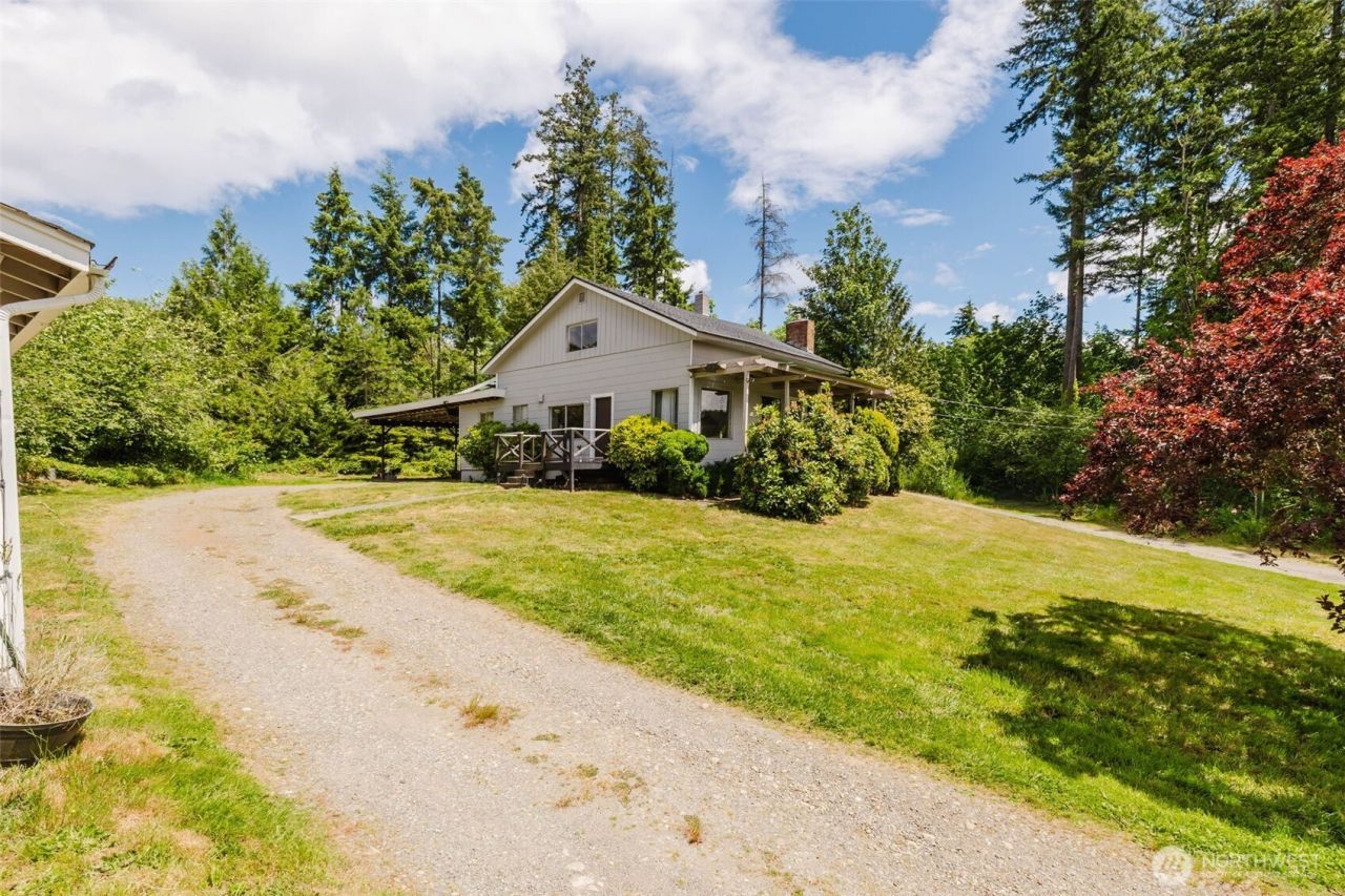 3190 Bartolatz Road W, Bremerton, WA 98312