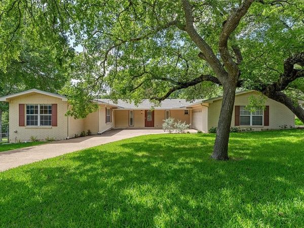 640 Cardinal Drive, Woodway, TX 76712