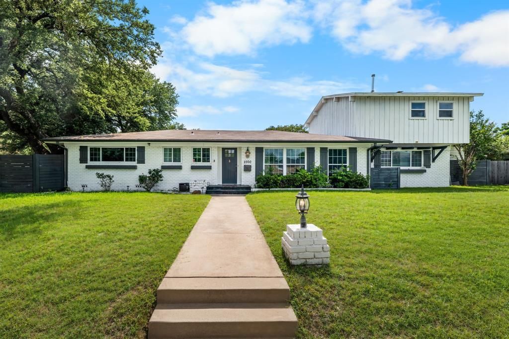 2300 Mount Carmel Drive , Waco, TX 76710 Main Photo