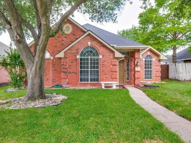 7641 King Arthur Road, Frisco, TX 75035