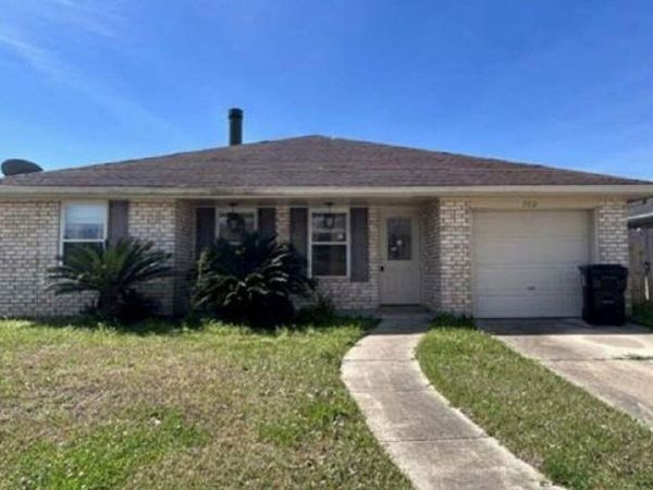 7812 SCOTTWOOD Drive , New Orleans, LA 70128
