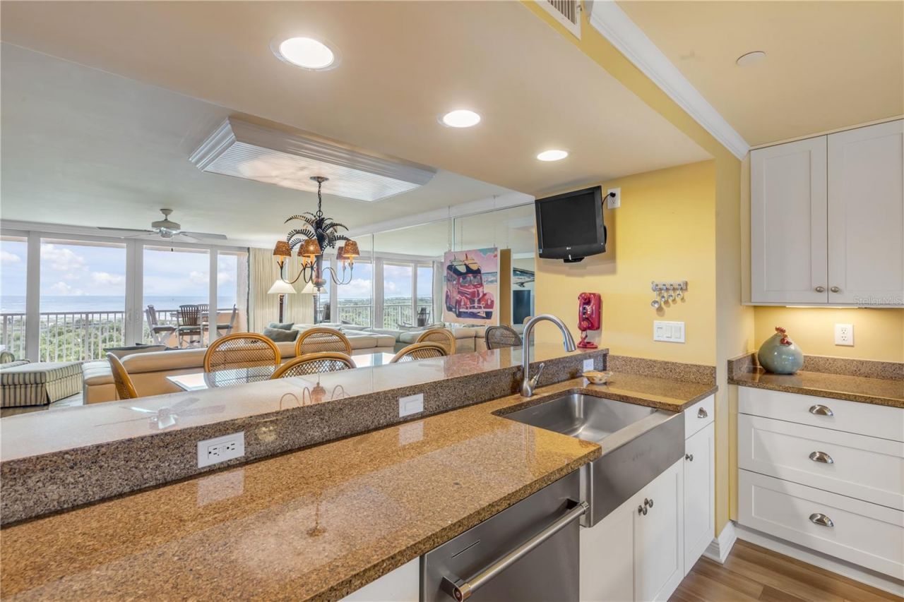 257 Minorca Beach Way, Unit 406, New Smyrna Beach, FL 32169 Photo
