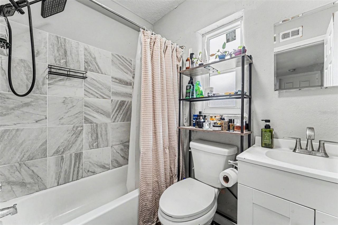 1024 Grant Avenue, Mount Dora, FL 32757 Photo