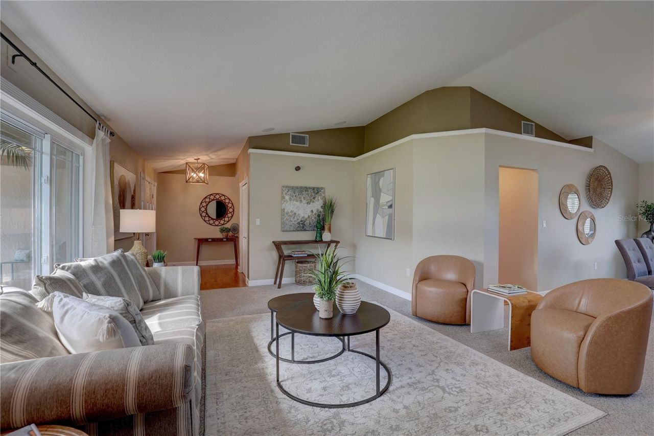 7600 Drew Oak Drive , Seminole, FL 33772 Photo