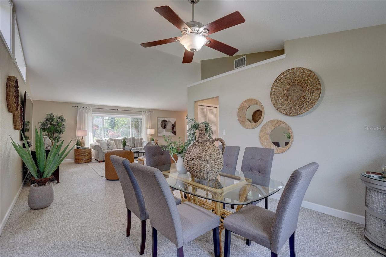 7600 Drew Oak Drive , Seminole, FL 33772 Photo