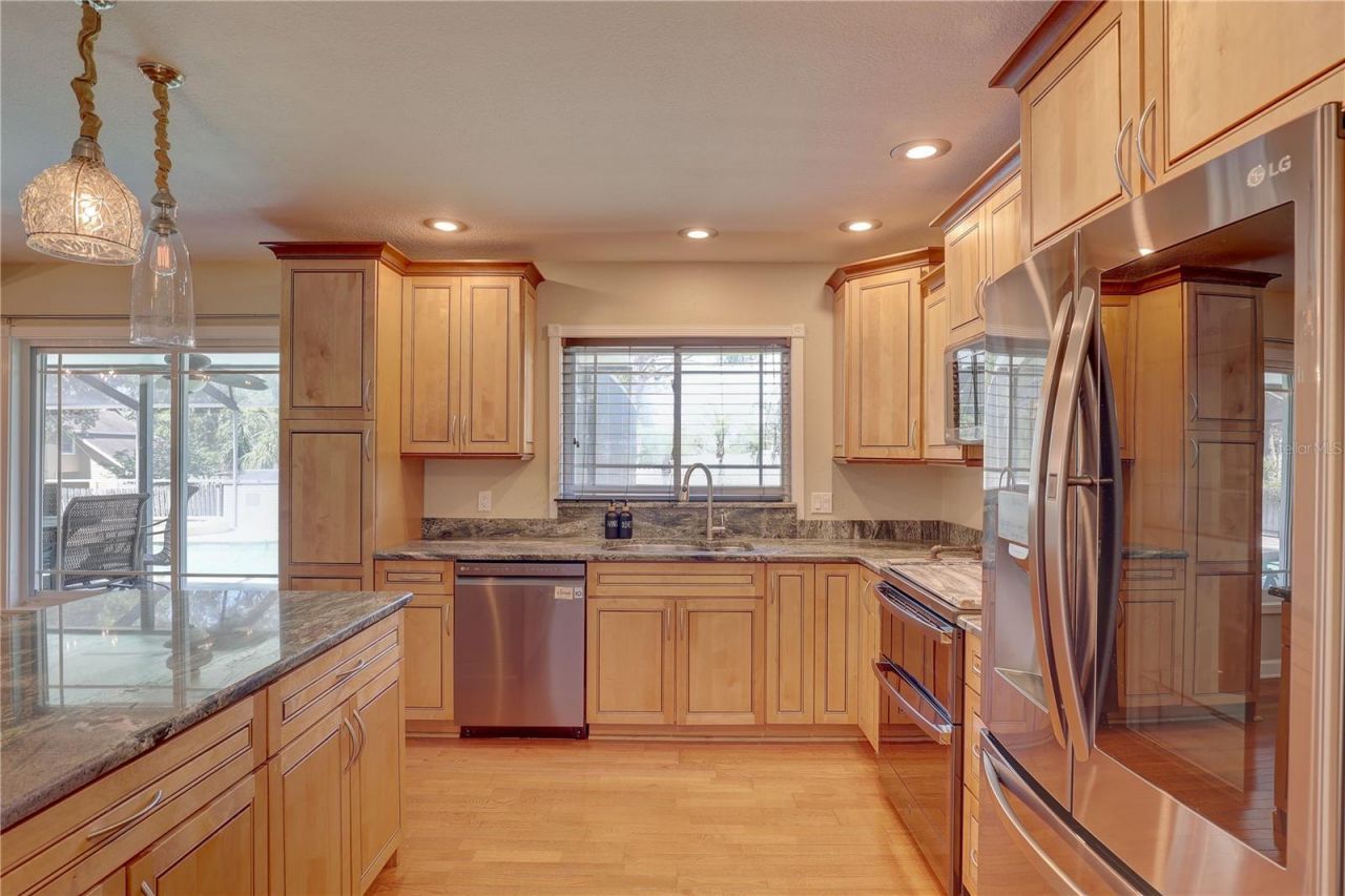 7600 Drew Oak Drive , Seminole, FL 33772 Photo