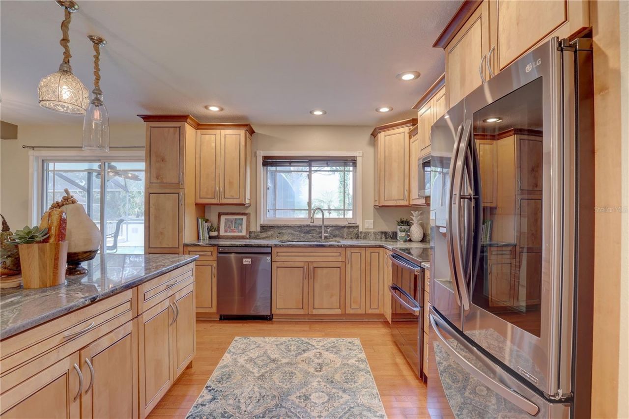 7600 Drew Oak Drive , Seminole, FL 33772 Photo