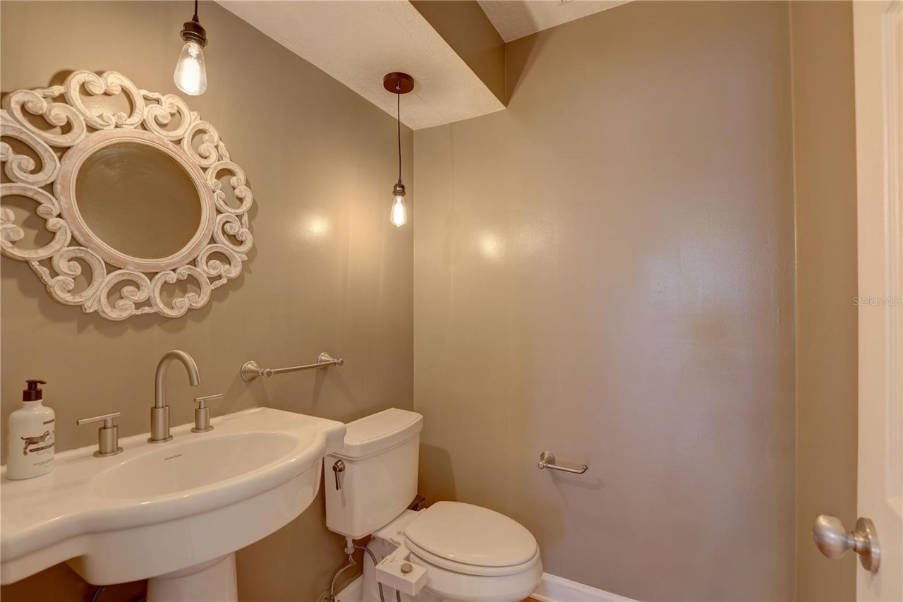 7600 Drew Oak Drive , Seminole, FL 33772 Photo