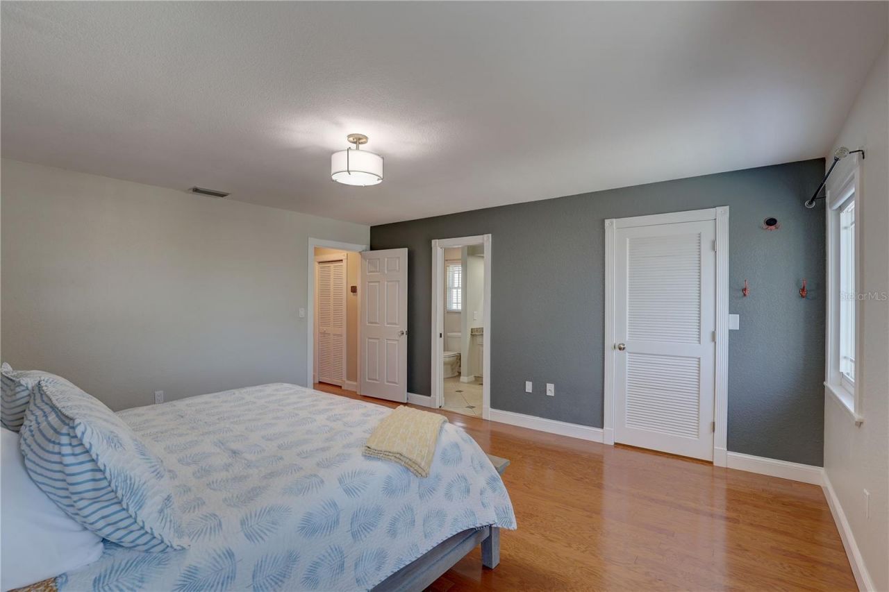7600 Drew Oak Drive , Seminole, FL 33772 Photo
