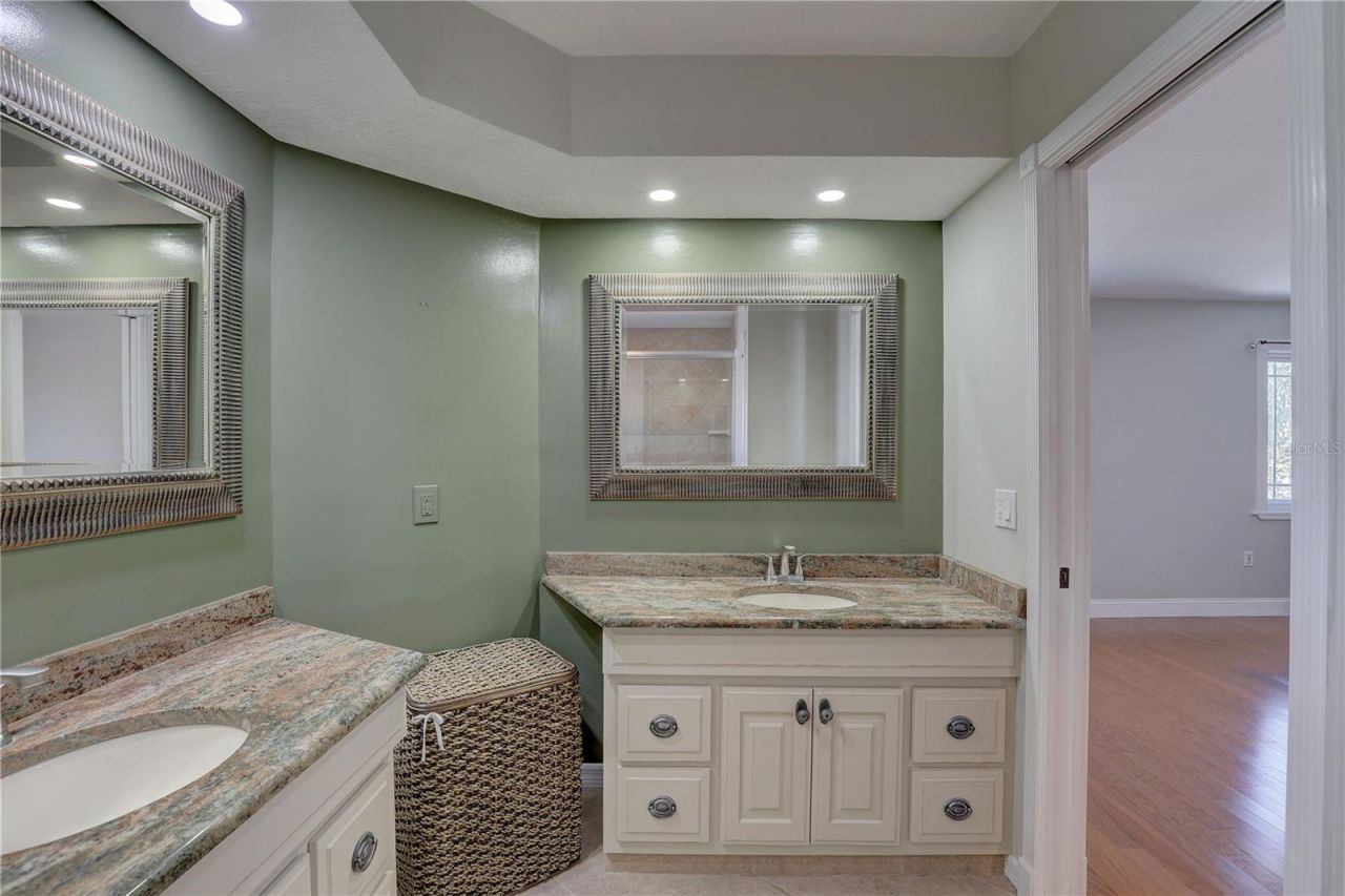 7600 Drew Oak Drive , Seminole, FL 33772 Photo