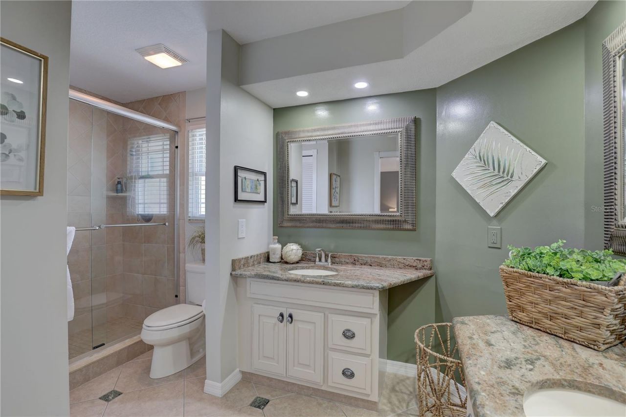 7600 Drew Oak Drive , Seminole, FL 33772 Photo