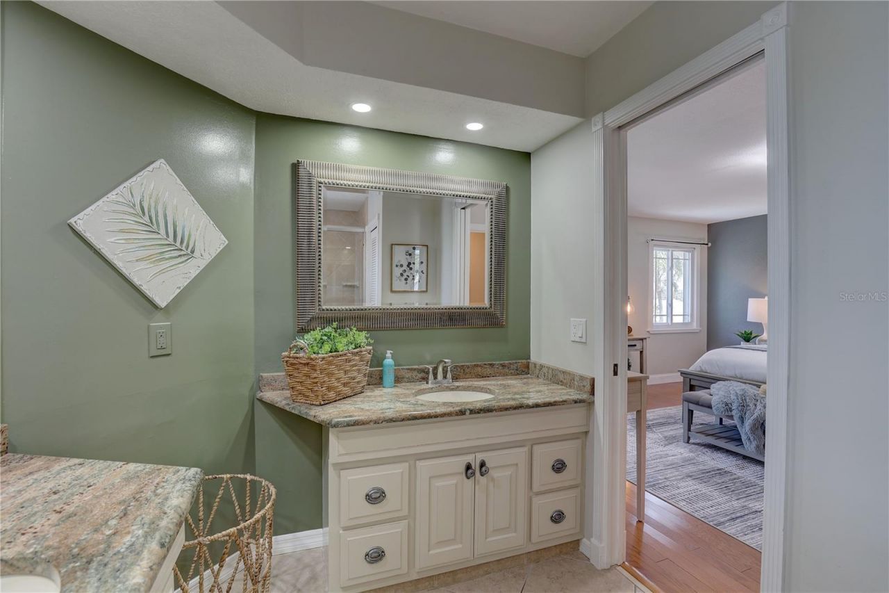 7600 Drew Oak Drive , Seminole, FL 33772 Photo