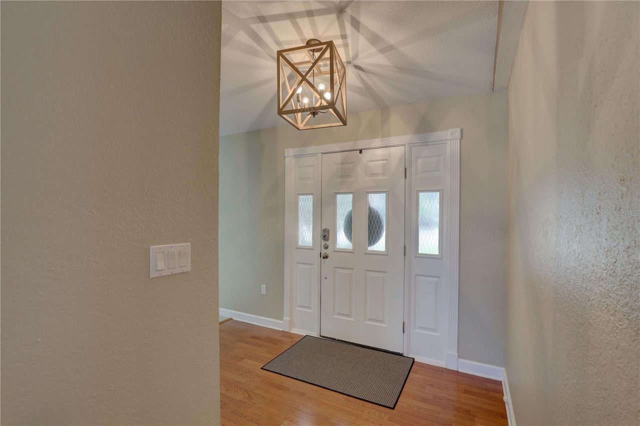 7600 Drew Oak Drive , Seminole, FL 33772 Photo