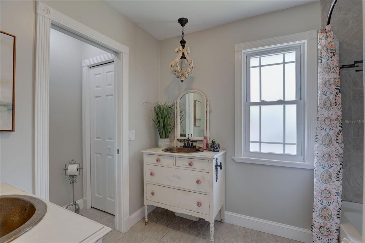 7600 Drew Oak Drive , Seminole, FL 33772 Photo