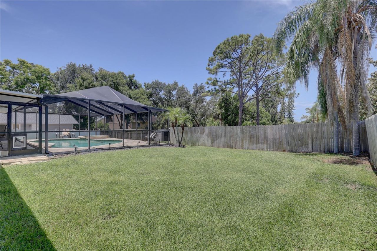 7600 Drew Oak Drive , Seminole, FL 33772 Photo