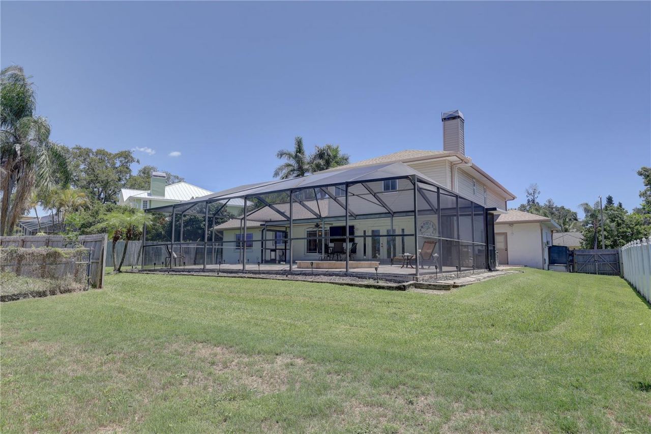 7600 Drew Oak Drive , Seminole, FL 33772 Photo