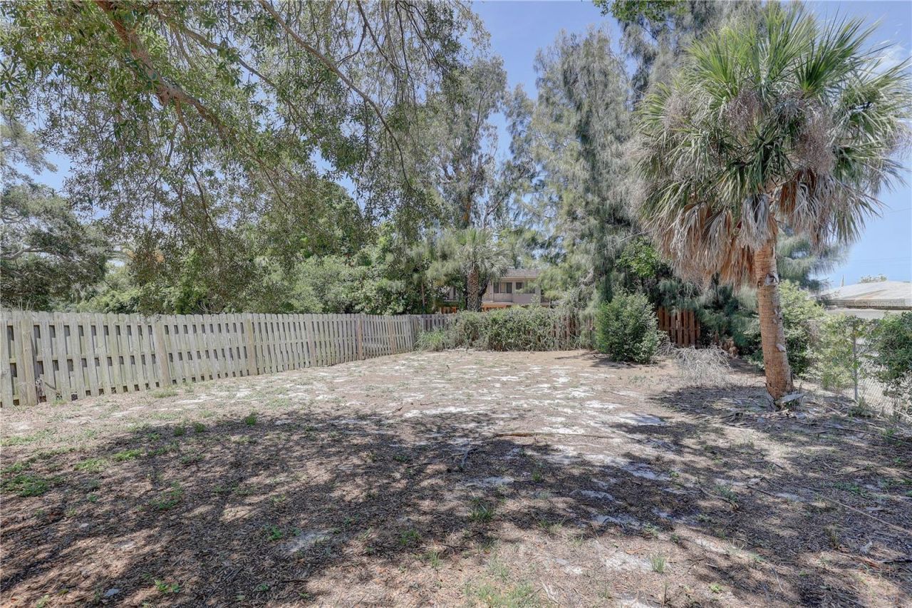 7600 Drew Oak Drive , Seminole, FL 33772 Photo