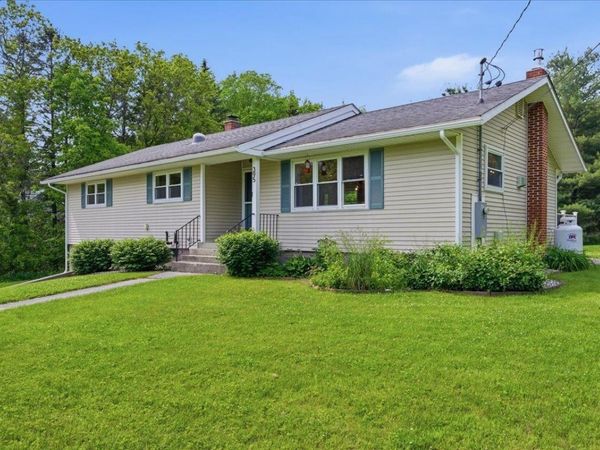 395 Barnumville Road, Manchester, VT 05255