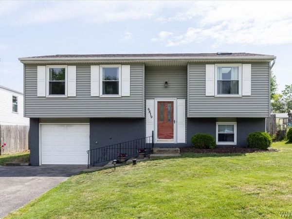 6819 Nettle Creek Dr , Derby, NY 14047