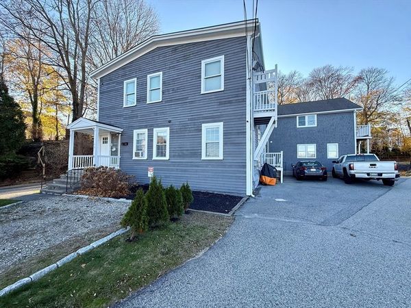 176 Court St, Unit 4, Plymouth, MA 02360
