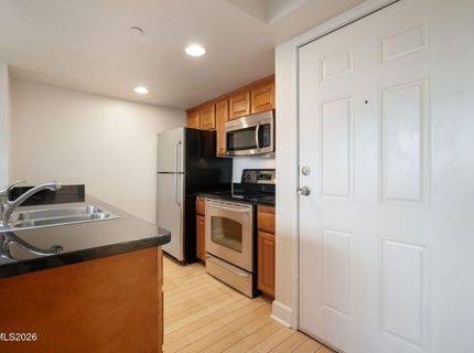 450 N Arlington Avenue, Unit 207, Reno, NV 89503 Photo