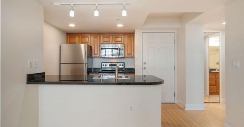 450 N Arlington Avenue, Unit 207, Reno, NV 89503 Photo