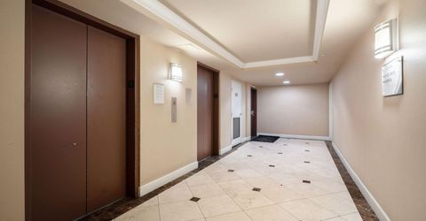 450 N Arlington Avenue, Unit 207, Reno, NV 89503 Photo