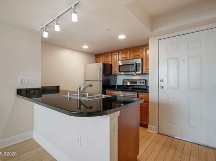 450 N Arlington Avenue, Unit 207, Reno, NV 89503 Photo