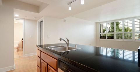 450 N Arlington Avenue, Unit 207, Reno, NV 89503 Photo