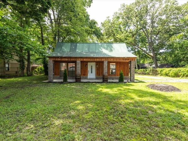 324 W Danner Ave., West Memphis, AR 72301
